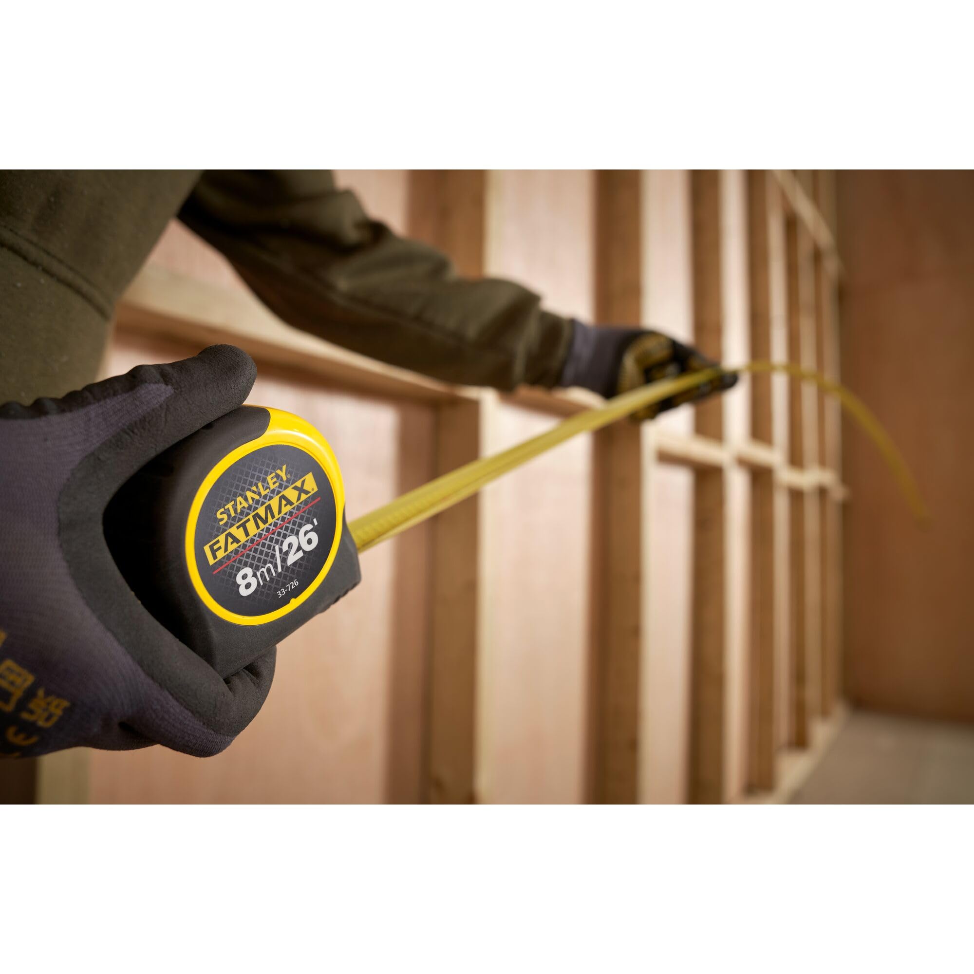 STANLEY FATMAX 8m/26' Tape Measure, Blade Armour Coating, 3.3m Standout, Magnetic Hook End, 0-33-726