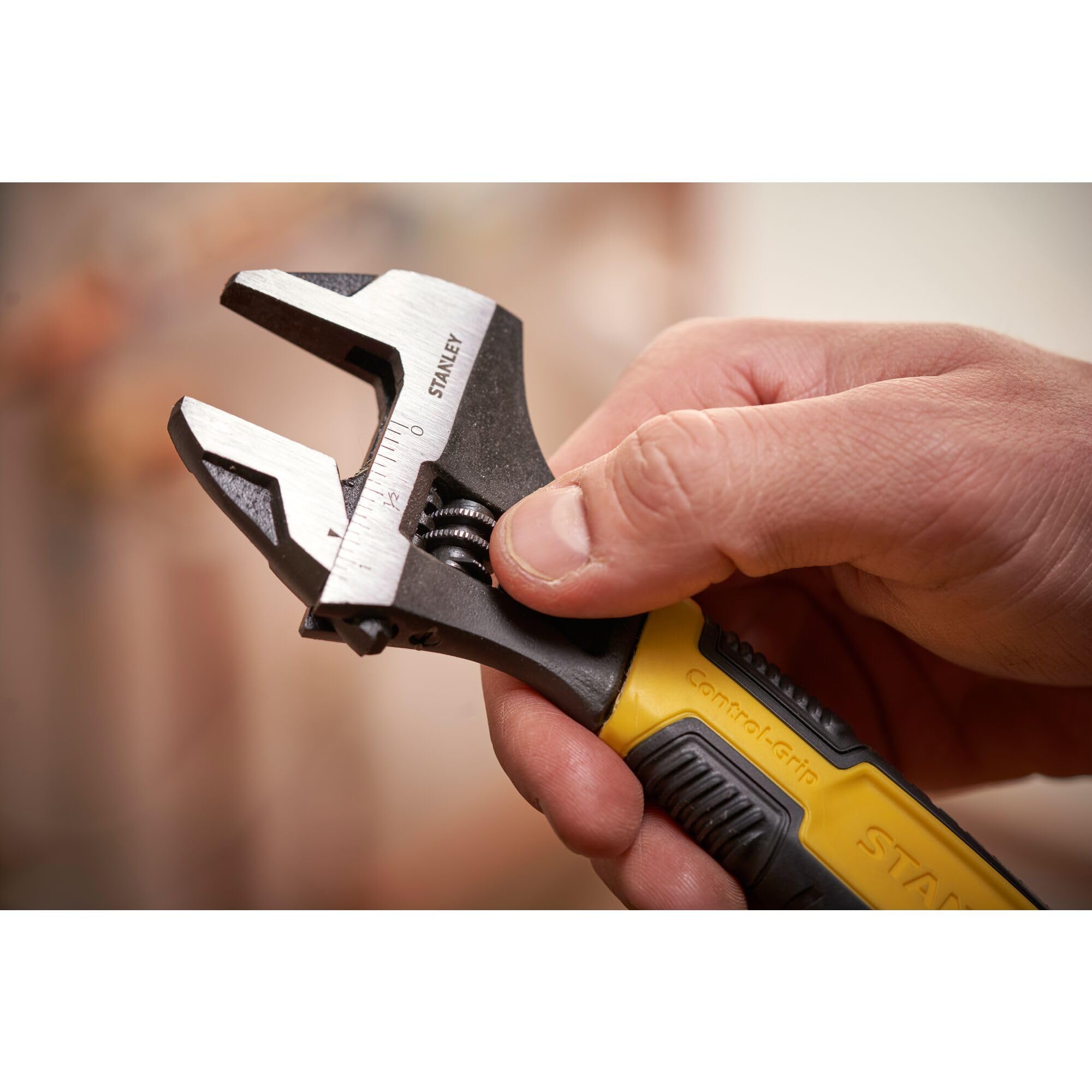 STANLEY Adjustable Wrench 30 x 200 mm Protective Phosphate Finish and Ergonomic Bi Material Handle 0-90-948, Black, Yellow