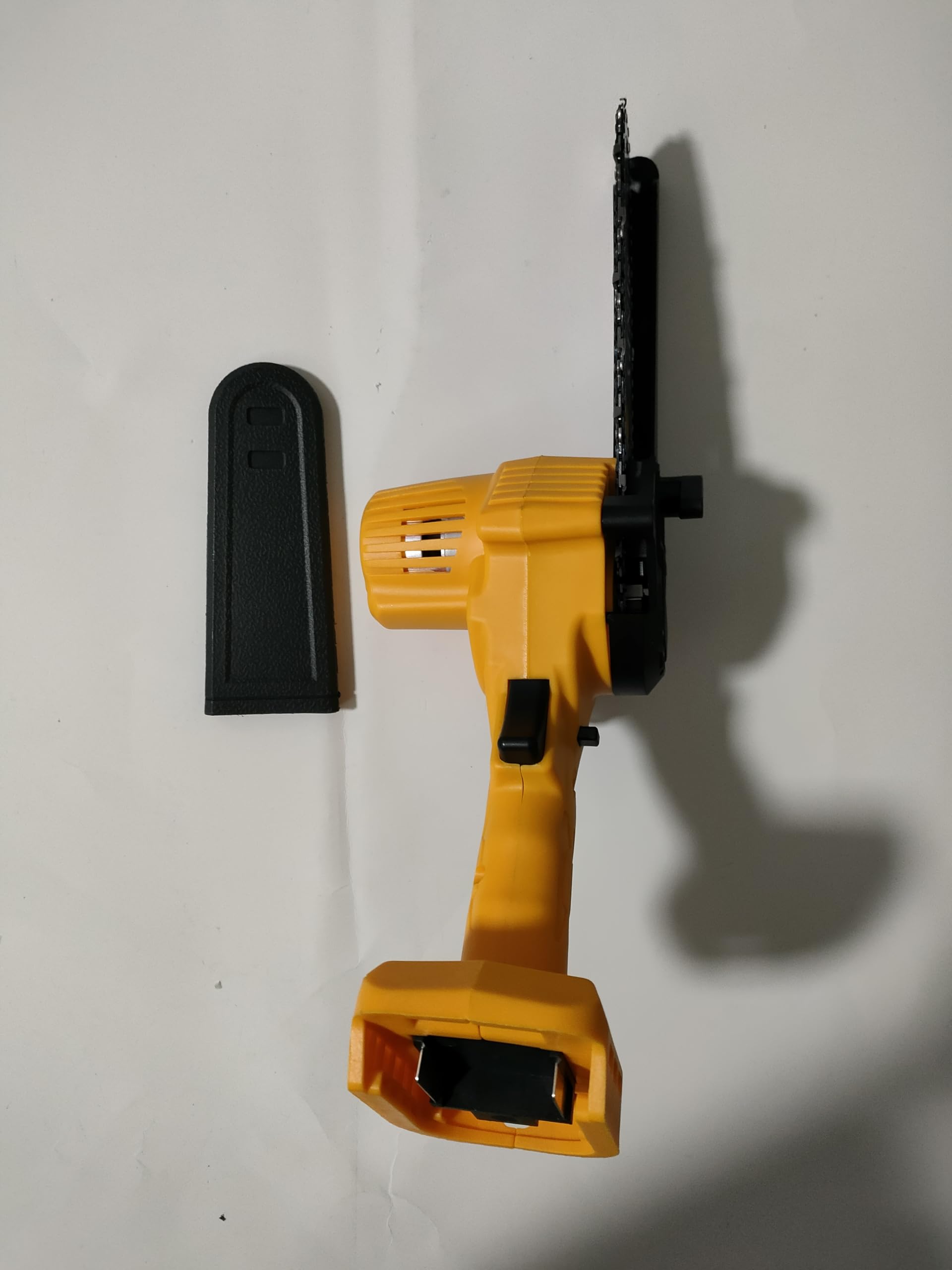 SINPY Mini Chainsaw Cordless, 6 Inch Electric Power Chain Saw with 2 Batteries & 2 Chains, Small Chainsaw with Safety Lock for Tree Trimming, Garden, Wood Cutting Gift for Men Dad Husband Fathers 2025