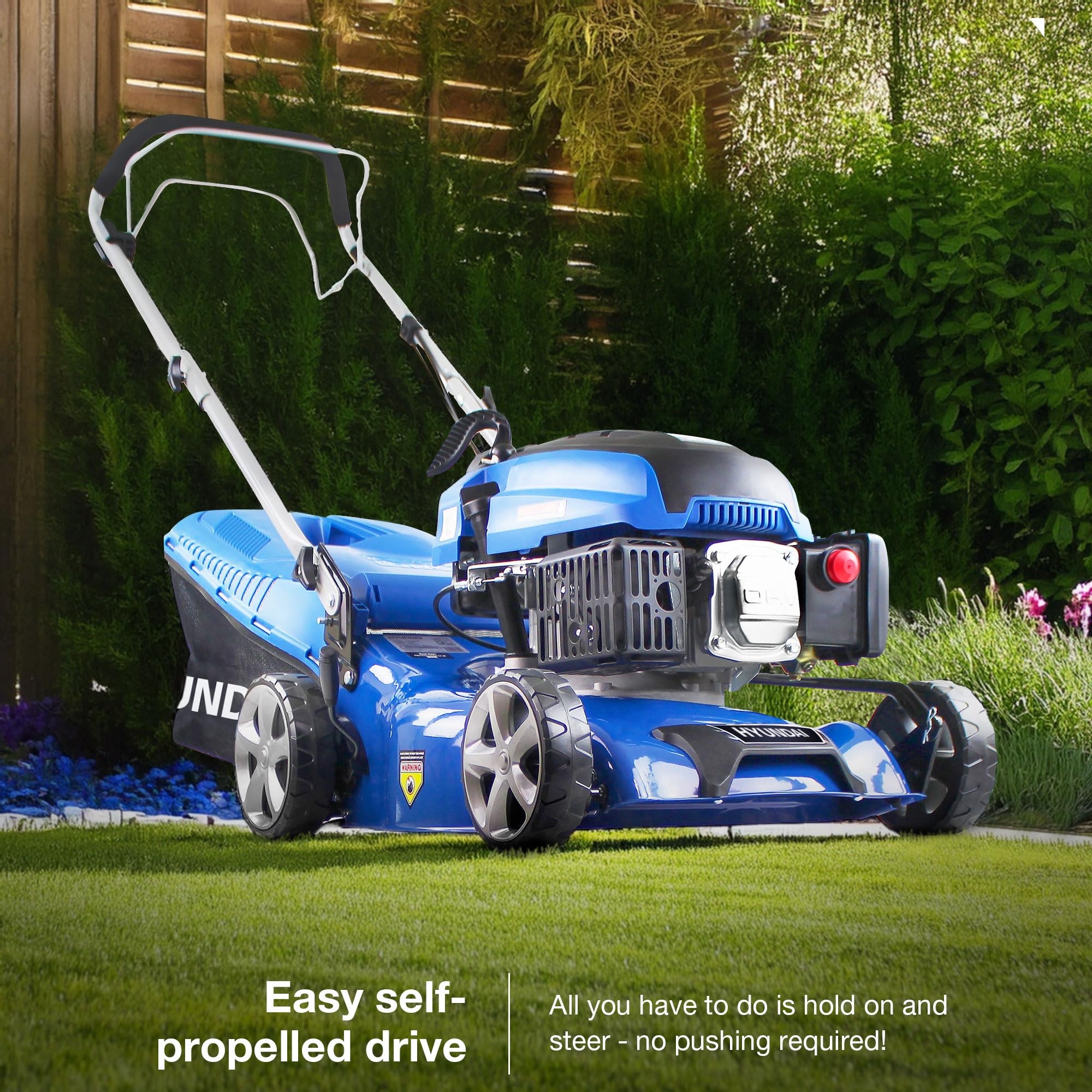 Hyundai Petrol Self Propelled Lawnmower, 17"/43cm 139cc, Recoil Pull Start, 5 Adjustable Cutting Heights, Large 45l Grass Collector Bag, Foldable Handles, 3 Year Warranty,
