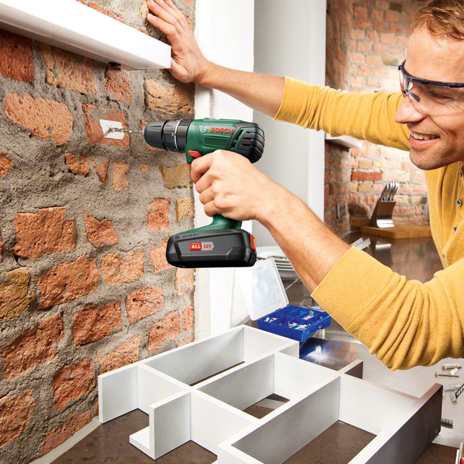 Bosch Cordless Combi Drill PSB 1800 LI-2 (2 batteries, 18 Volt System, in carrying case)