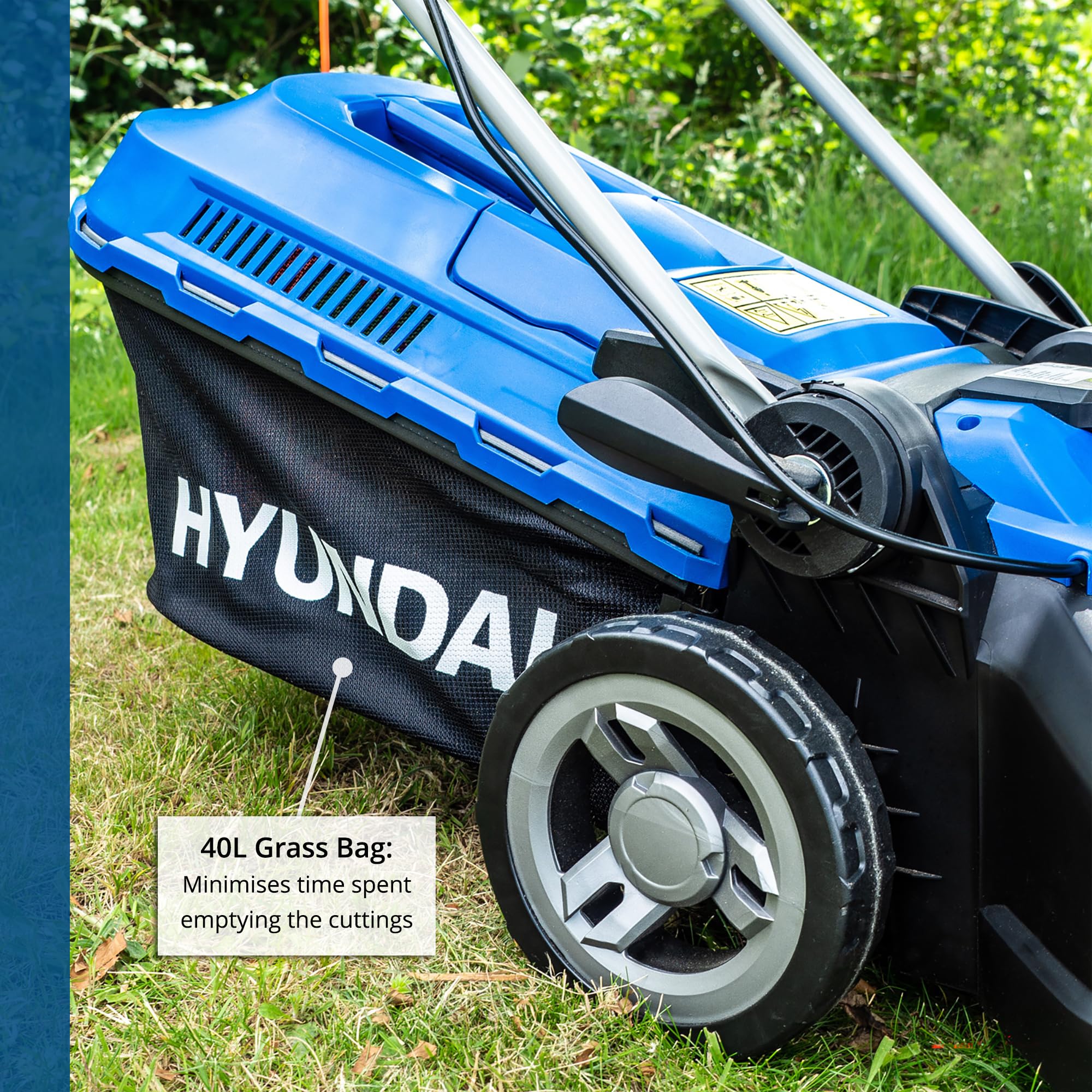 Hyundai 15'' / 38cm 1600w Electric Lawnmower with Rear Roller with Mulching Feature 40 Litre Collection Bag and 5 Cutting Heights with 10m Power Cable
